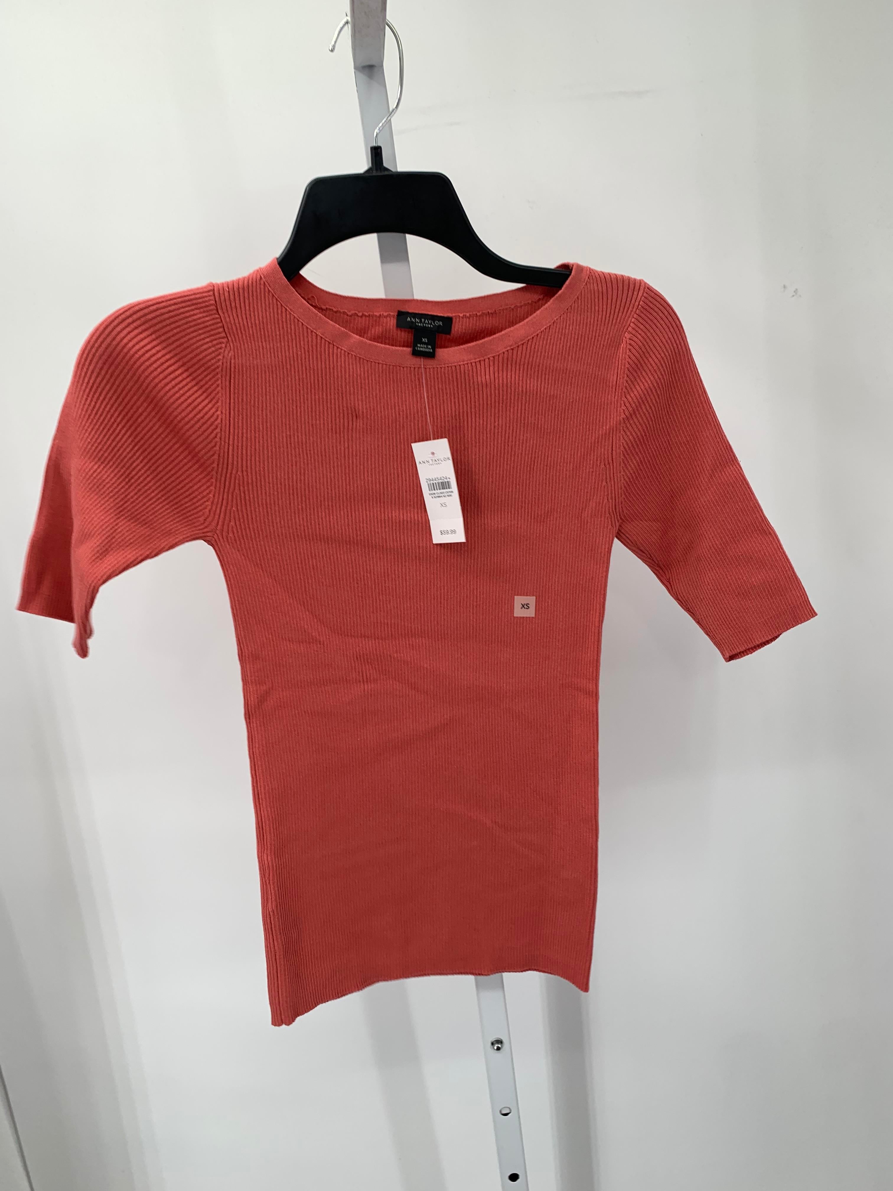 Ann Taylor Size X Small Misses Short Sleeve Shirt