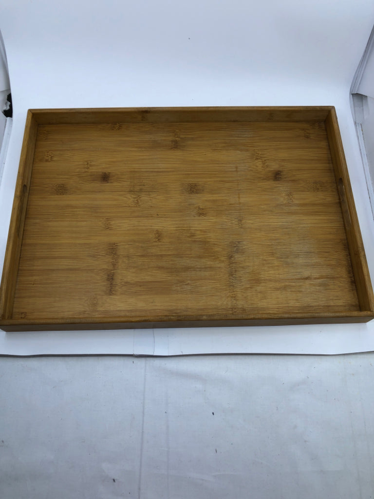 BAMBOO TRAY W/HANDLES.