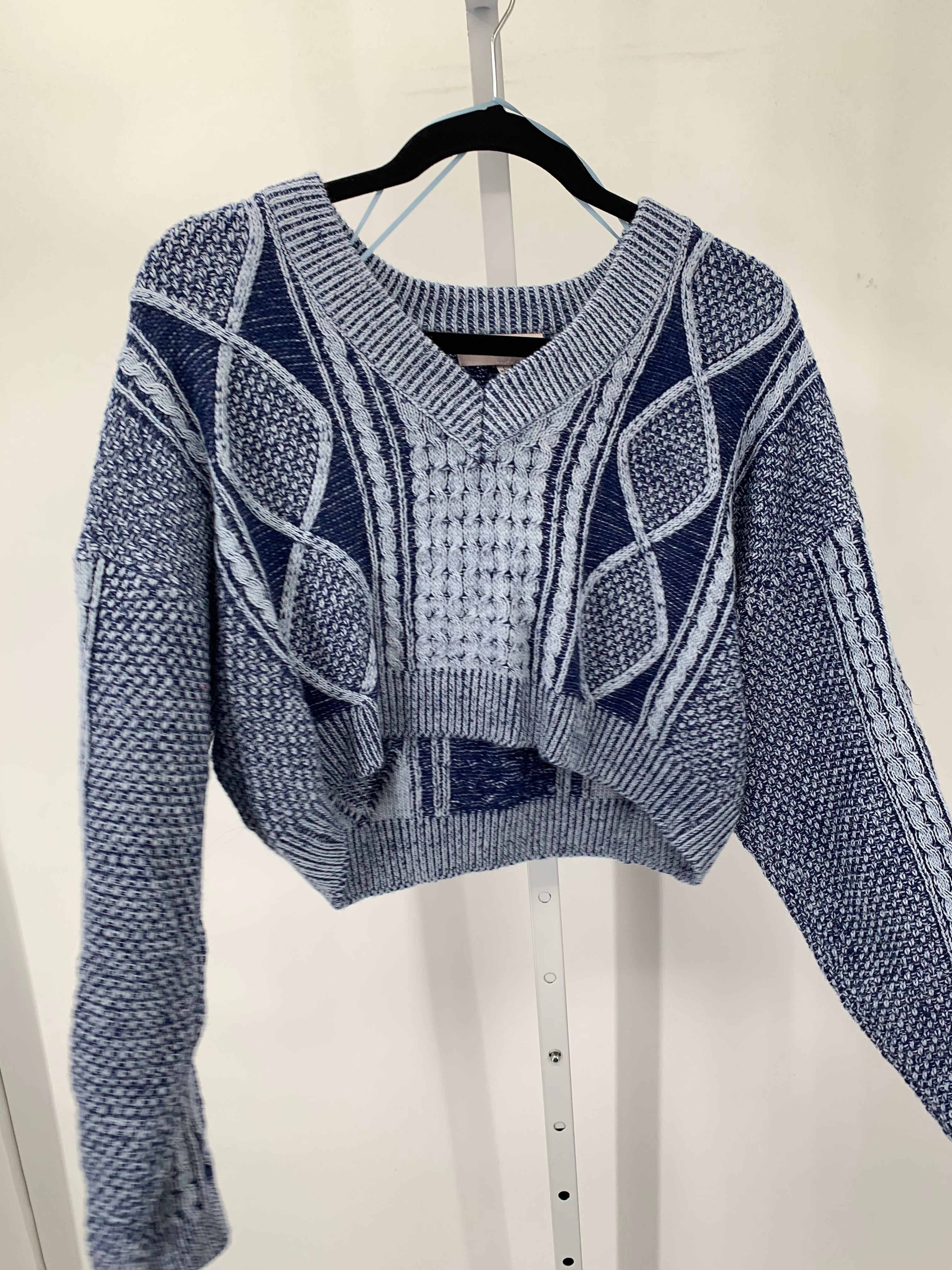 Size Large Juniors Long Sleeve Sweater