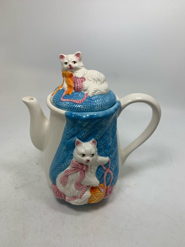 VTG PMC EMBOSSED CAT W/ BLUE BLANKET TEAPOT.