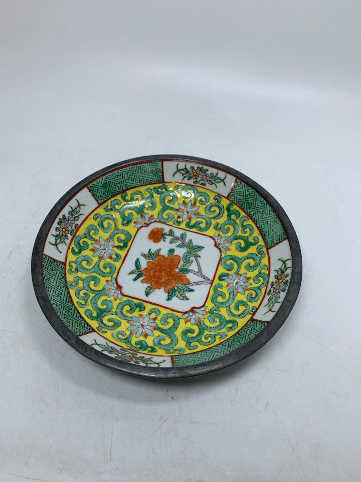 ASIAN STYLE METAL COVER OUTSIDE COLORFUL CATCH ALL.
