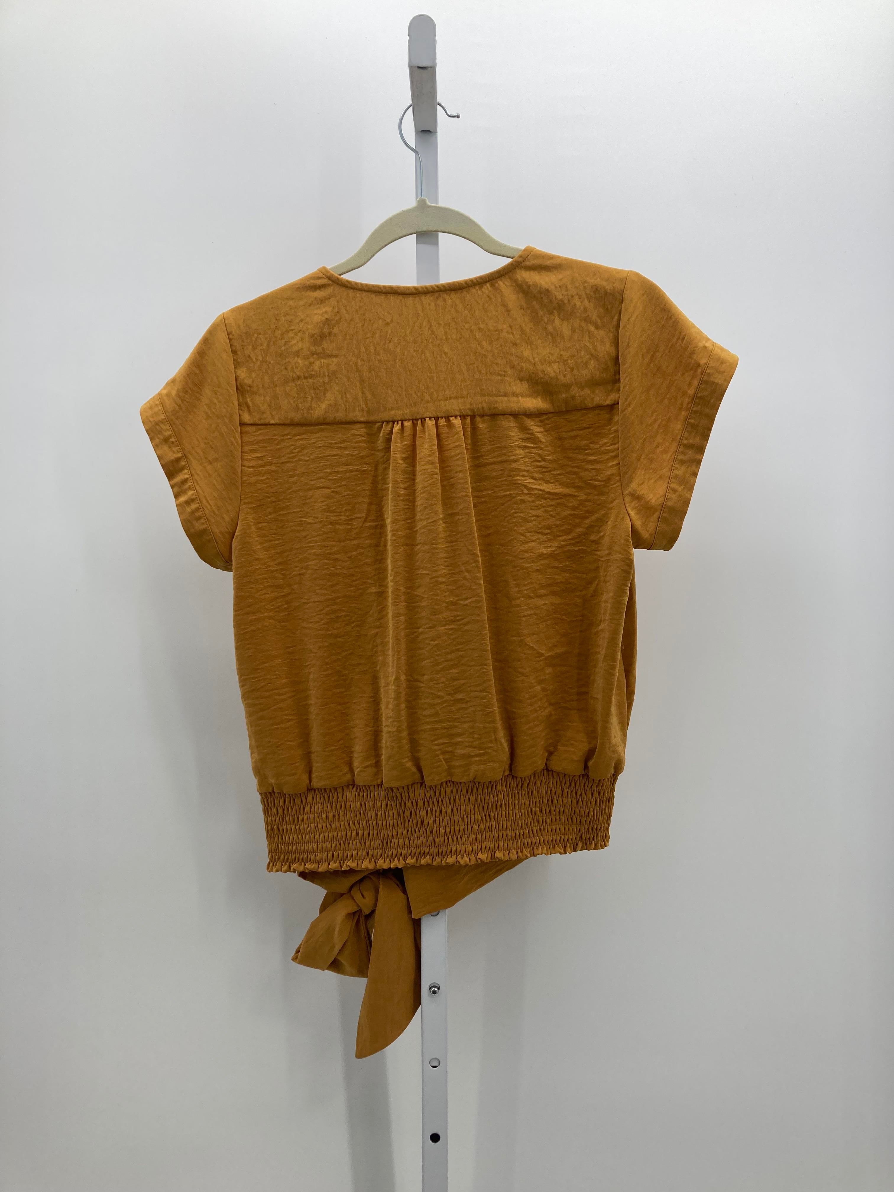 Nine & Company Size Medium Misses Short Sleeve Shirt