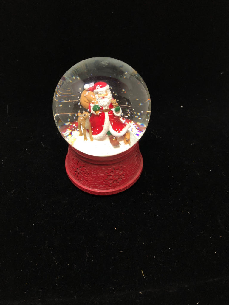 SANTA W/ REINDEER SNOW GLOBE RED BOTTOM.