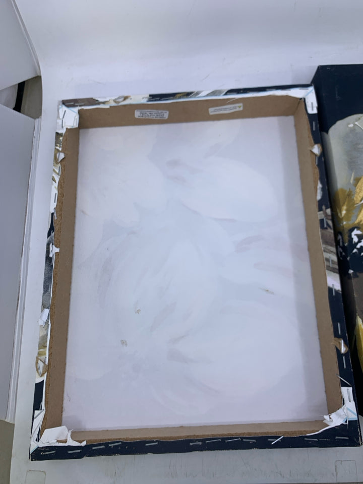 2 PC WHITE FLORAL CANVAS W/ TEXTURE GOLD DETAILS W/ BIRD.