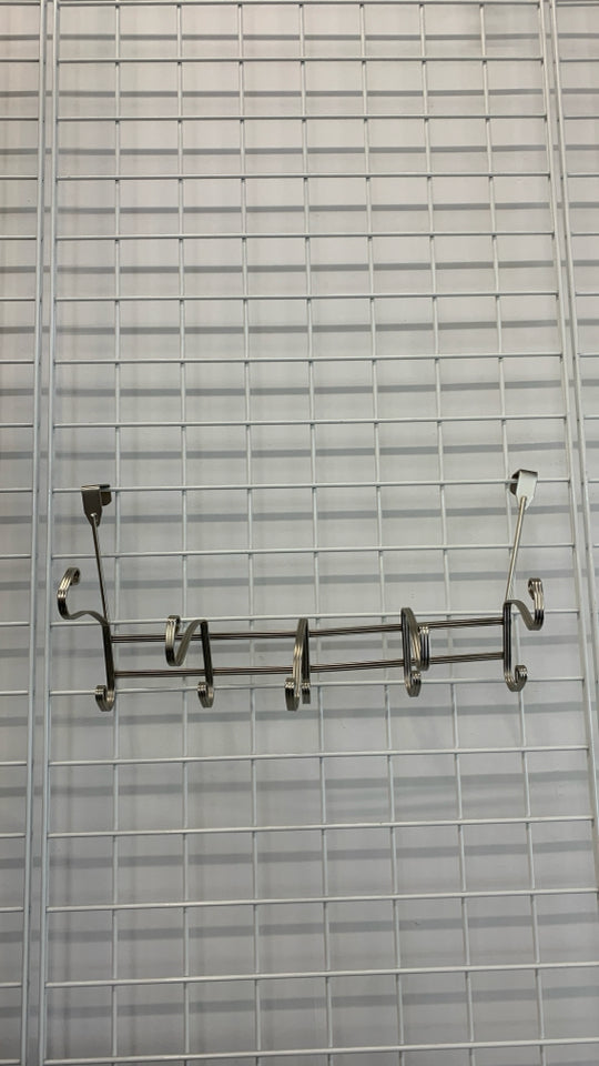 5-HOOK OVER-THE-DOOR HANGER.