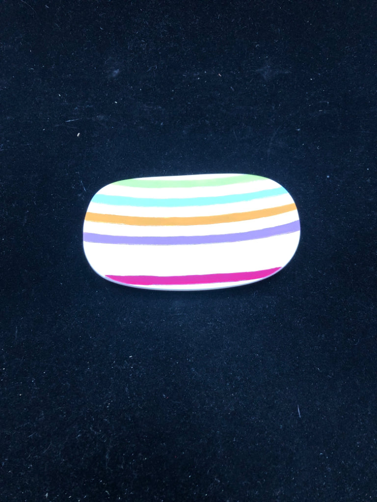 HAND-PAINTED STRIPE SOAP DISH.