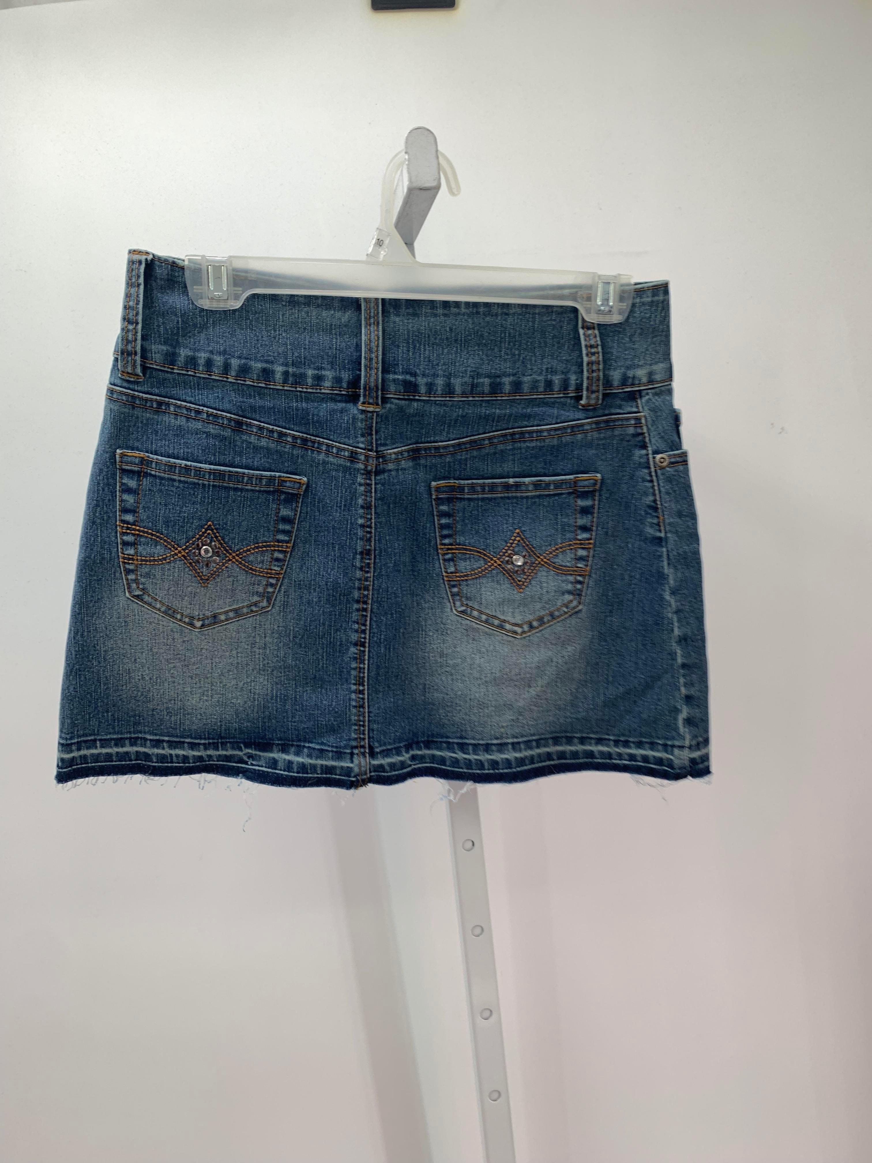 Size 7/8 Juniors Skirt