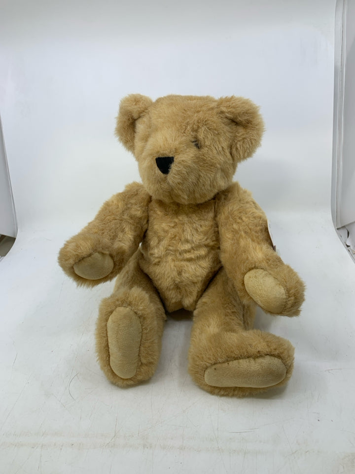 LIGHT BROWN  VERMONT TEDDY BEAR W/ TAGS.
