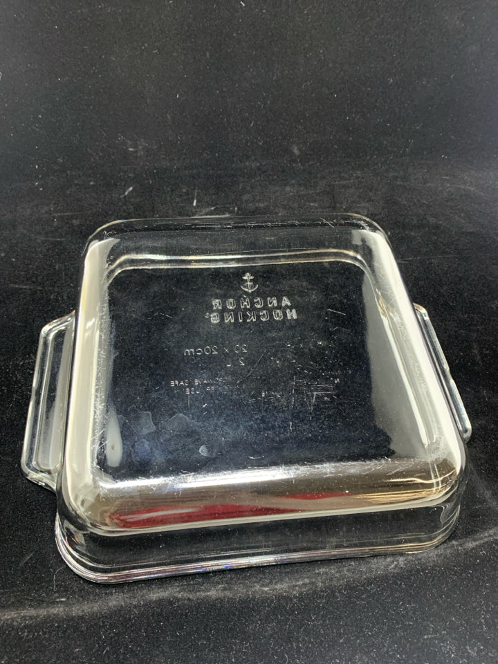 ANCHOR HOCKING CLEAR GLASS BAKING DISH.