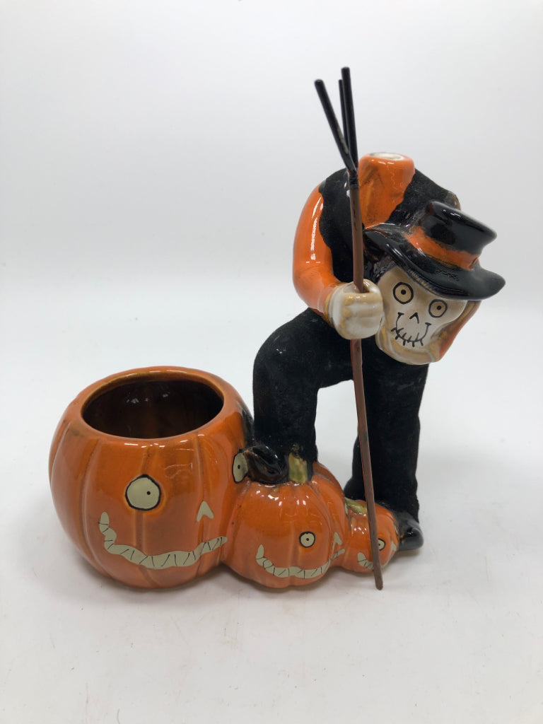 VOTIVE CANDLE HOLDER BONEY BUNCH HEADLESS PUMPKIN-YANKEE CANDLE.