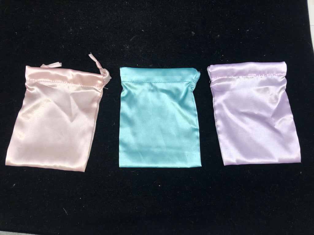 NIB SERENTITY STIMULATION EYE MASKS