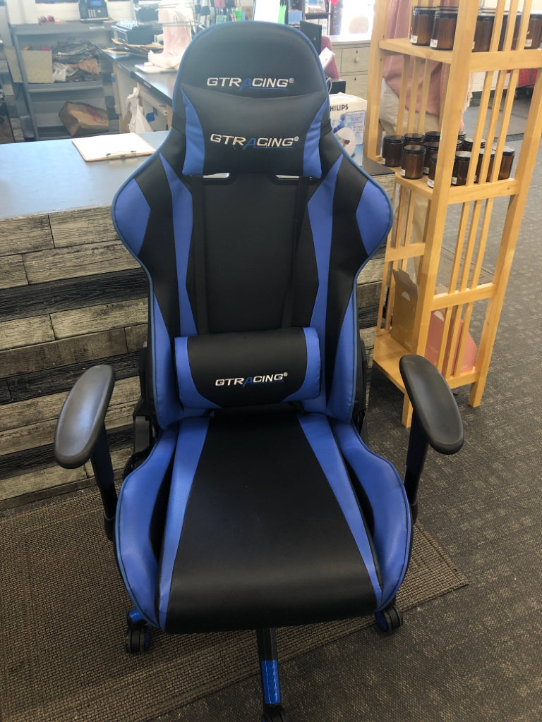 GT RACING GAMING CHAIR.