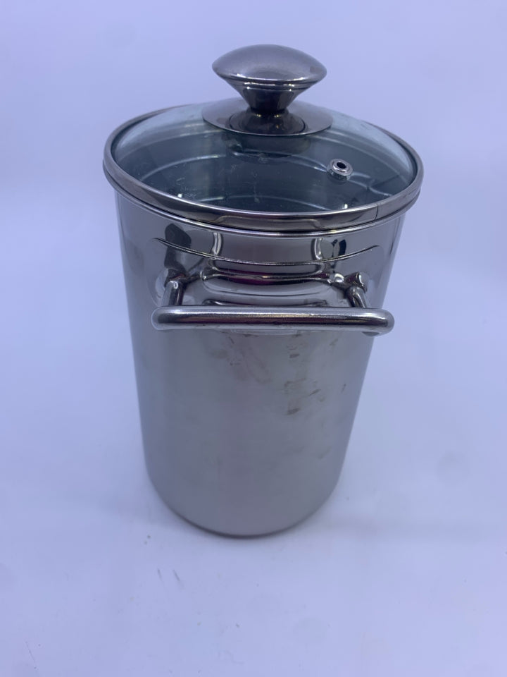 STAINLESS STEEL ASPARAGUS TALL POT.