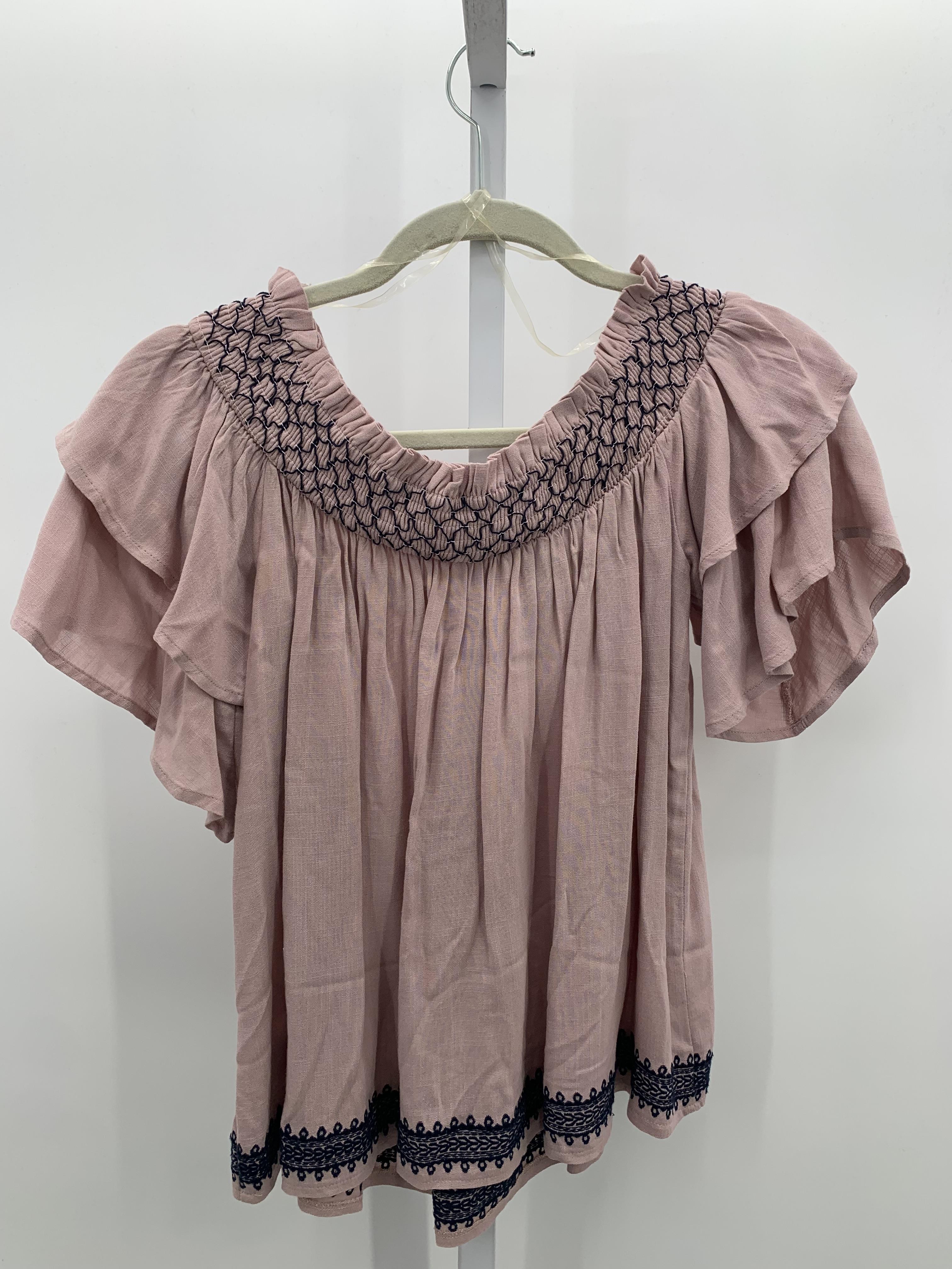 Size Small Juniors Short Sleeve Shirt