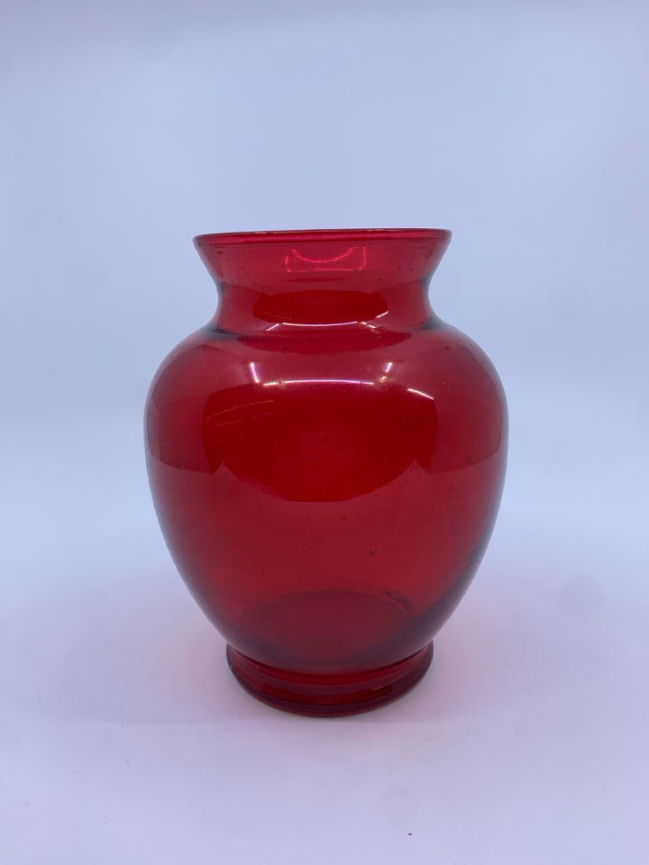 RED VASE.