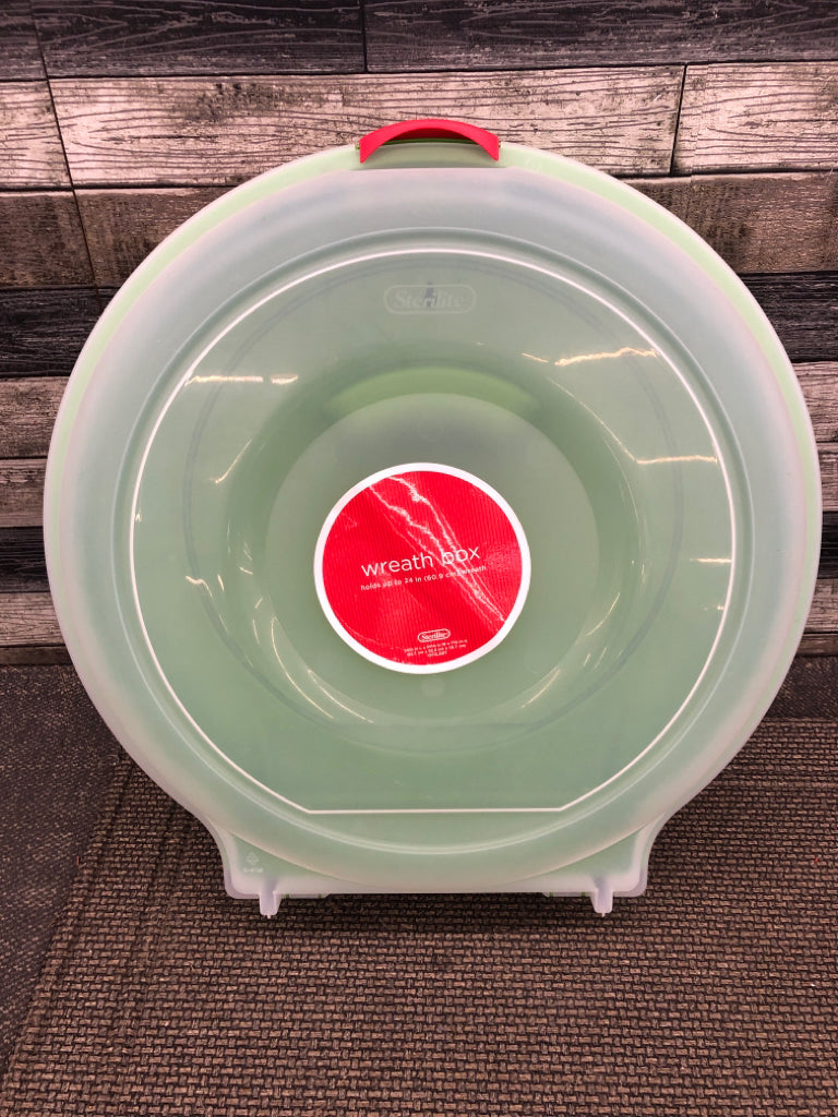 GREEN STERILITE WREATH STORAGE BOX.