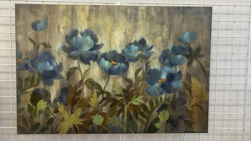 BLUE FLORAL CANVAS WALL ART.