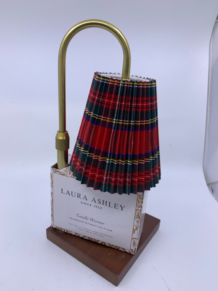 NEW CANDLE LAMP WAX WARMER W/ PLAID SHADE.