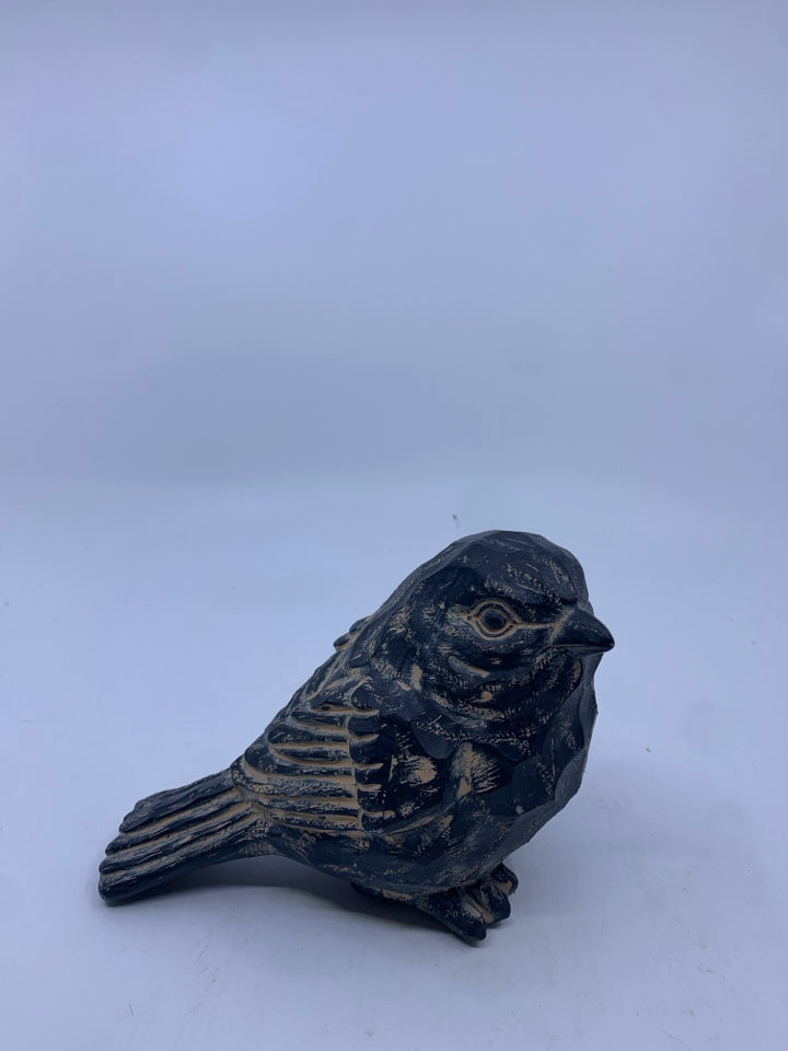 RESIN BLACK BIRD.