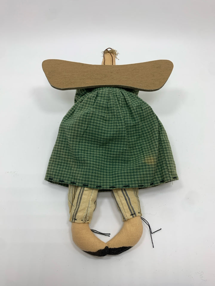 PRIMITIVE FABRIC ANGEL W/WOOD WINGS AND WATERING CAN.