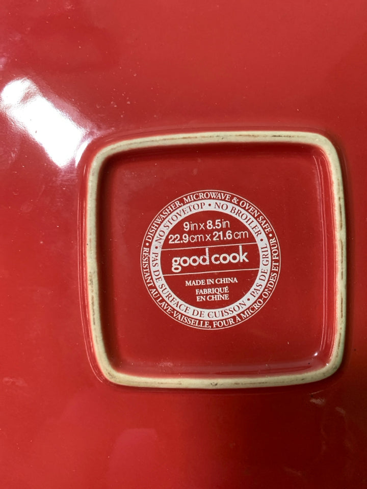 RED SQUARE BAKING DISH-GOOD COOK.