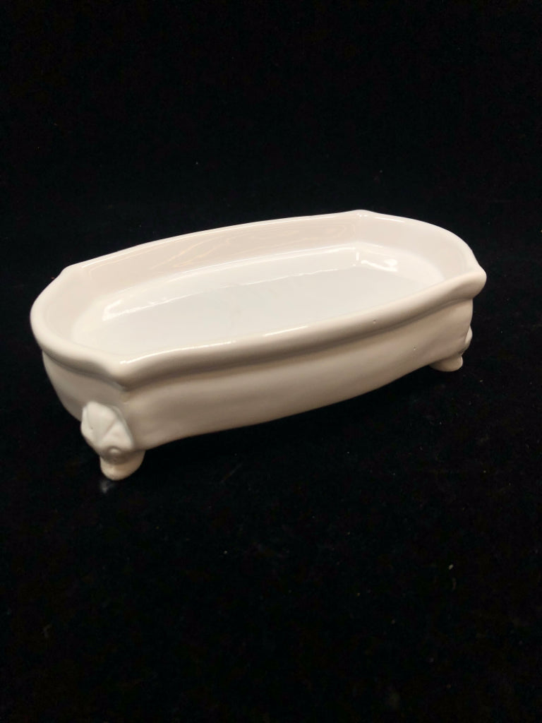 CERAMIC TUB SHAPED SOAP DISH.
