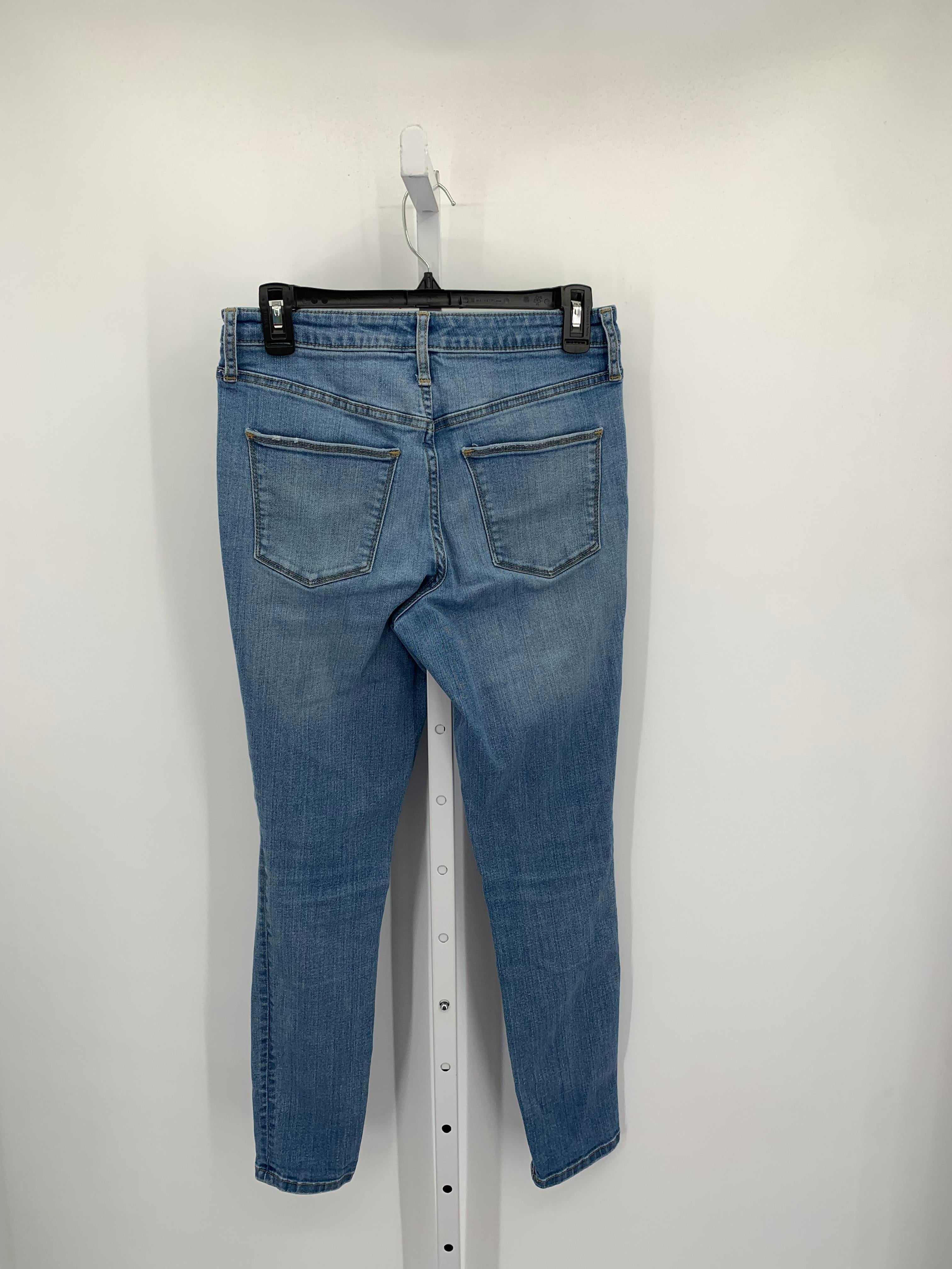 Universal Thread Size 4 Misses Jeans