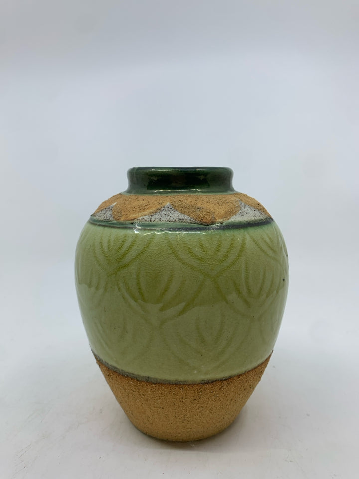 GREEN GLAZED POTTERY VASE.