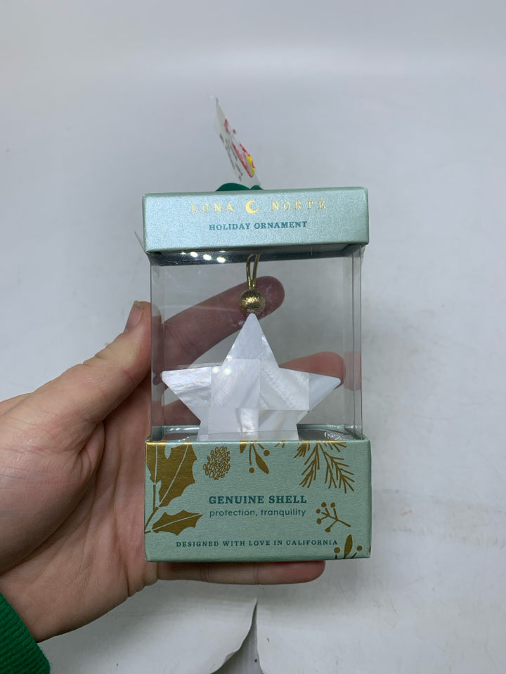 NIB WHITE SHELL STAR ORNAMENT LUNA NORTE.