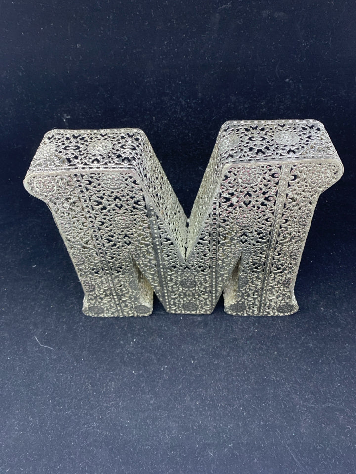 METAL SILVER LACE PATTERN MONOGRAM "M".