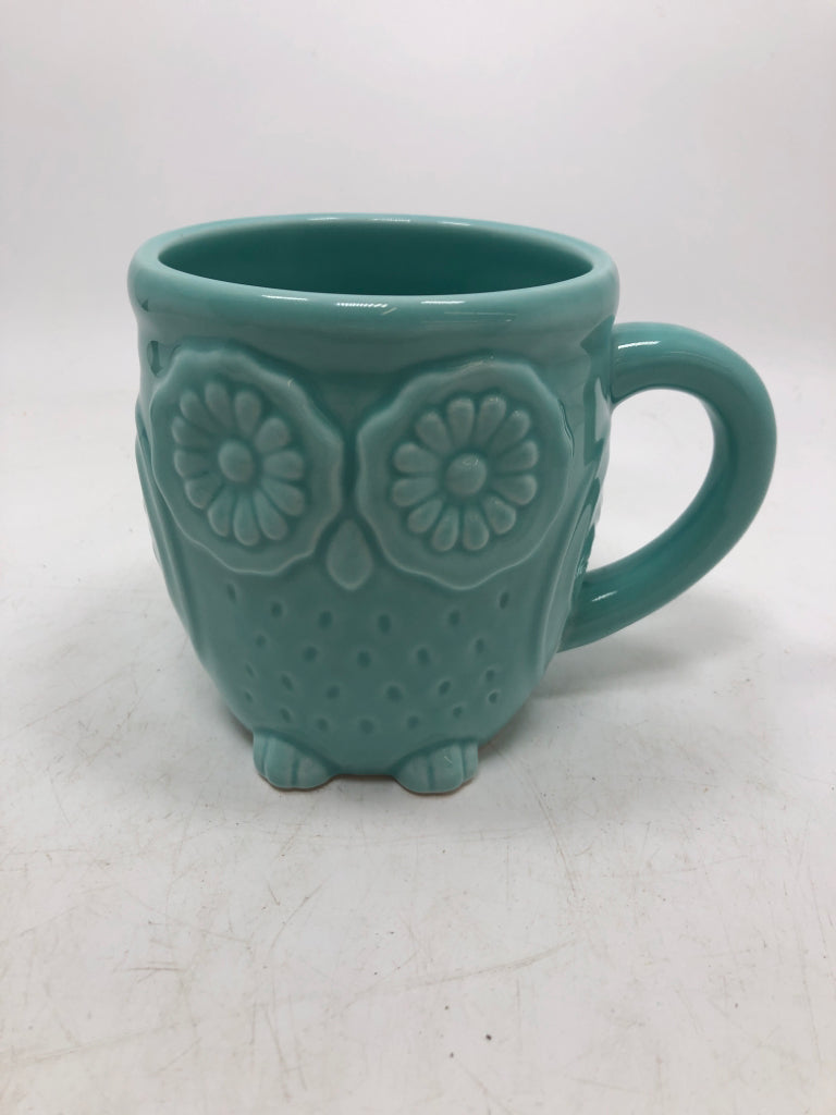 EMBOSSED OWL MUG.