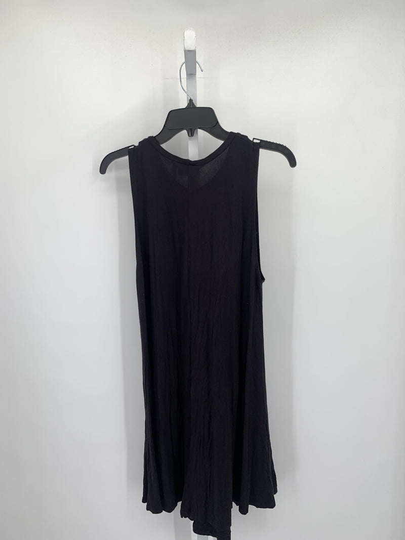 Size Large Misses Sleeveless Dress