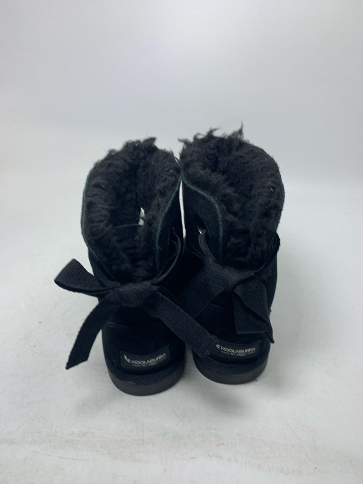 Koolaburra by UGG Andrah Youth Short Boots *Signs Of Wear/Soles