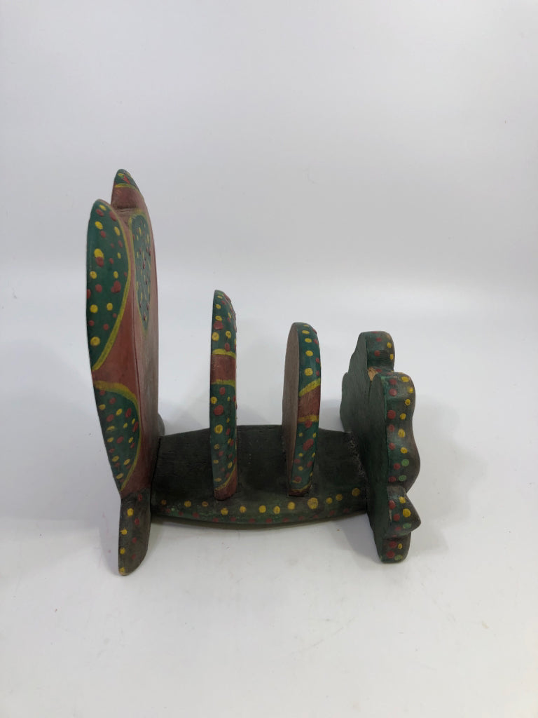 WOOD FROG LETTER ORGANIZER.