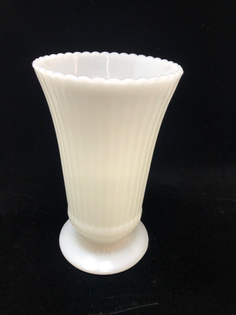 VTG MILK GLASS RIBBED VASE.