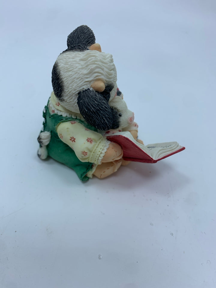 "TELL MOO THE STORY" MARY MOOMOOS FIGURE.