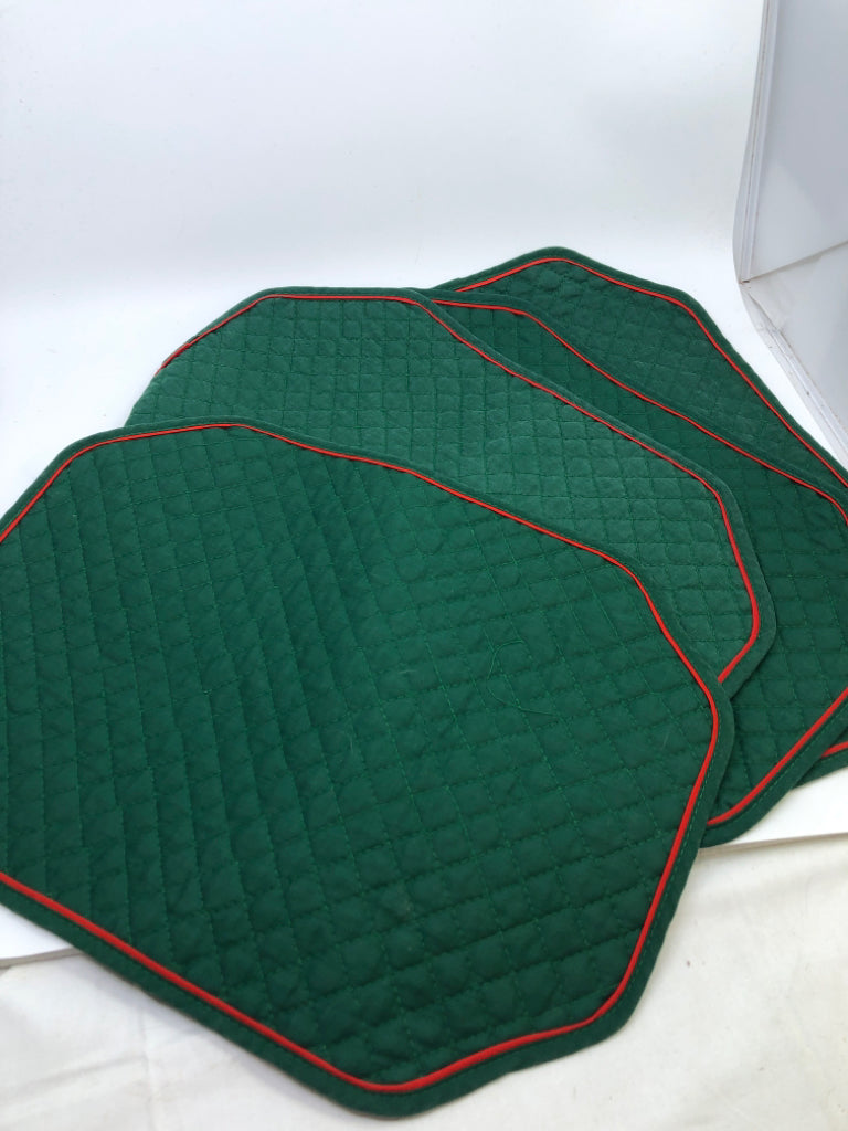 4 GREEN PLACEMATS W RED TRIM.