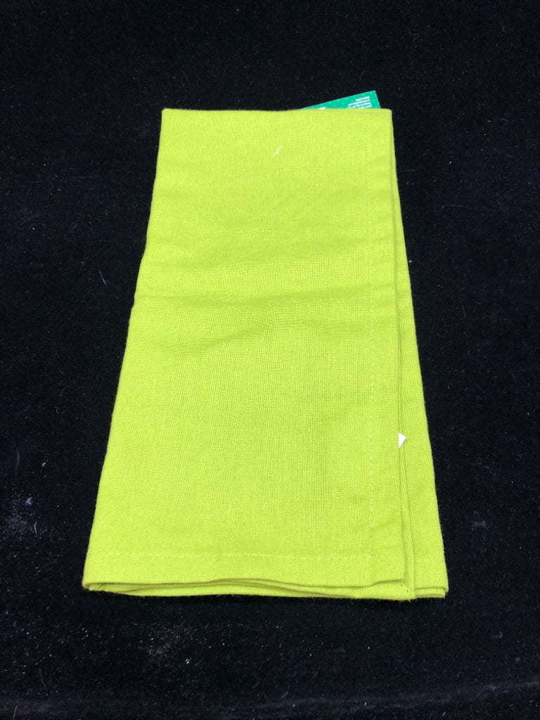 NWT GRINCH DISH TOWEL.