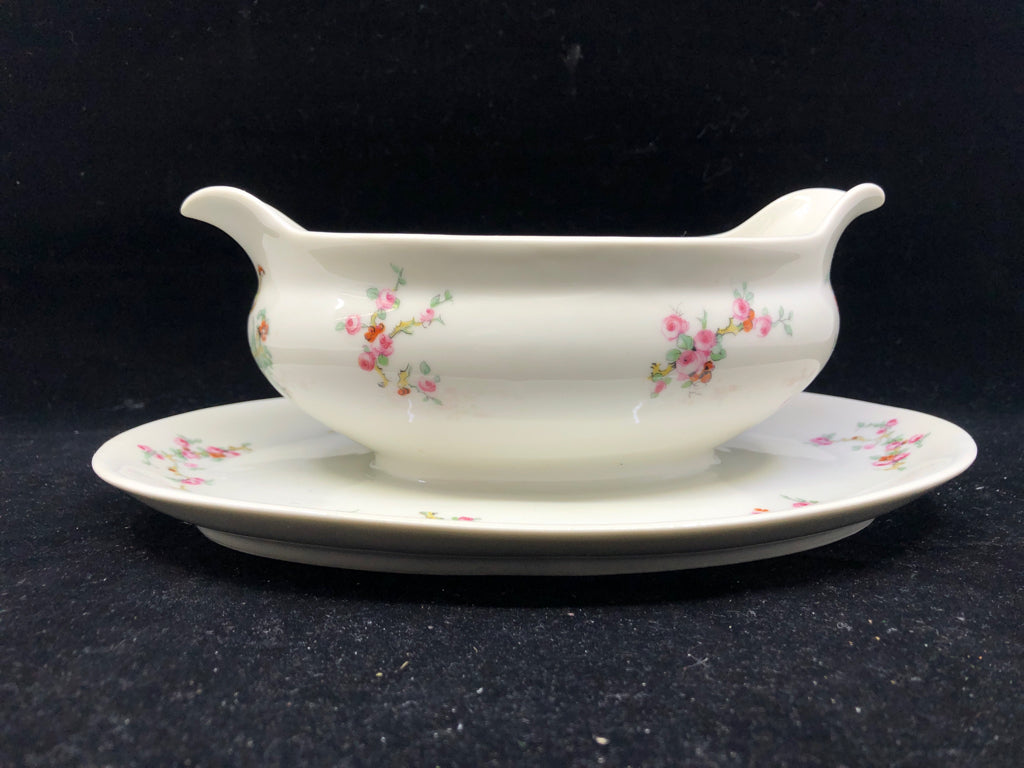 VTG LIMOGES GRAVY BOAT W/DRIP PLATE.