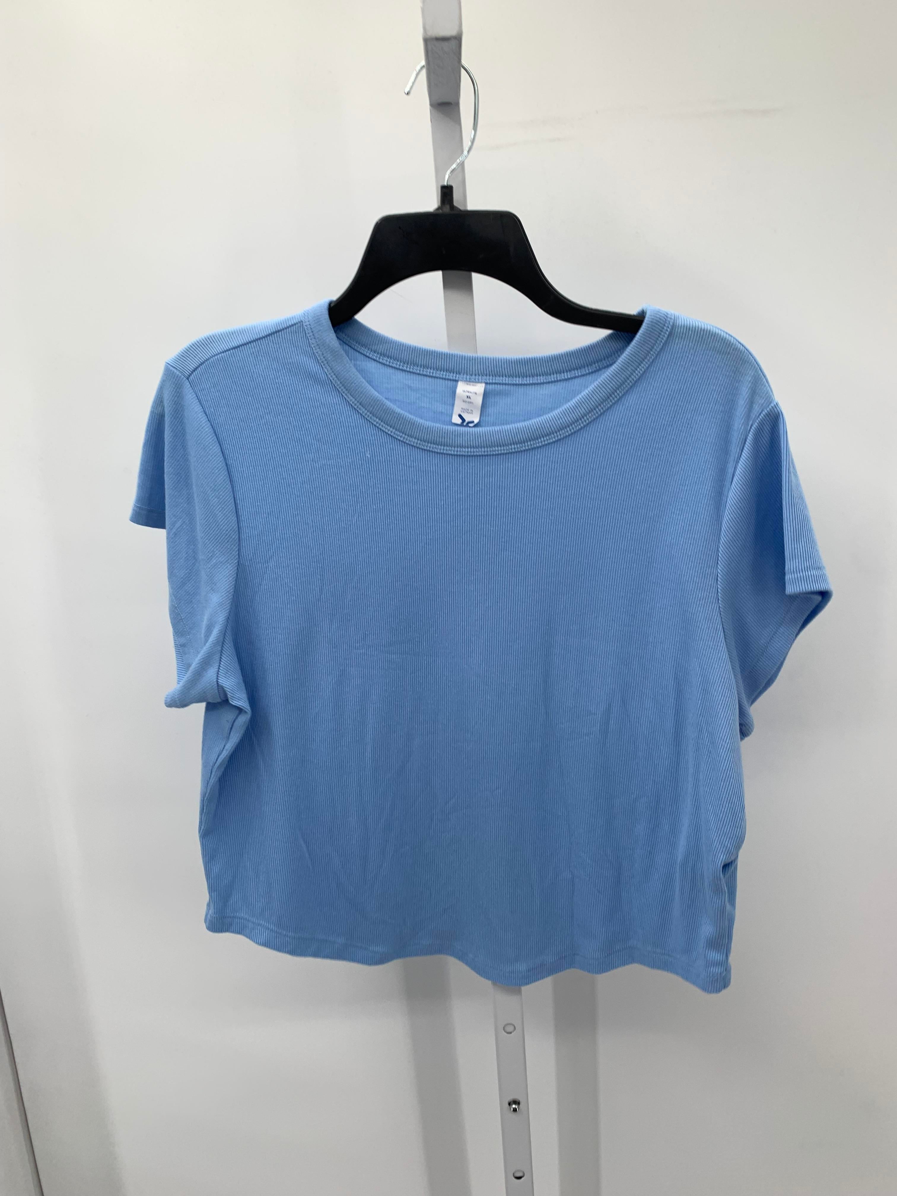 Old Navy Size Extra Large Misses Short Sleeve Shirt