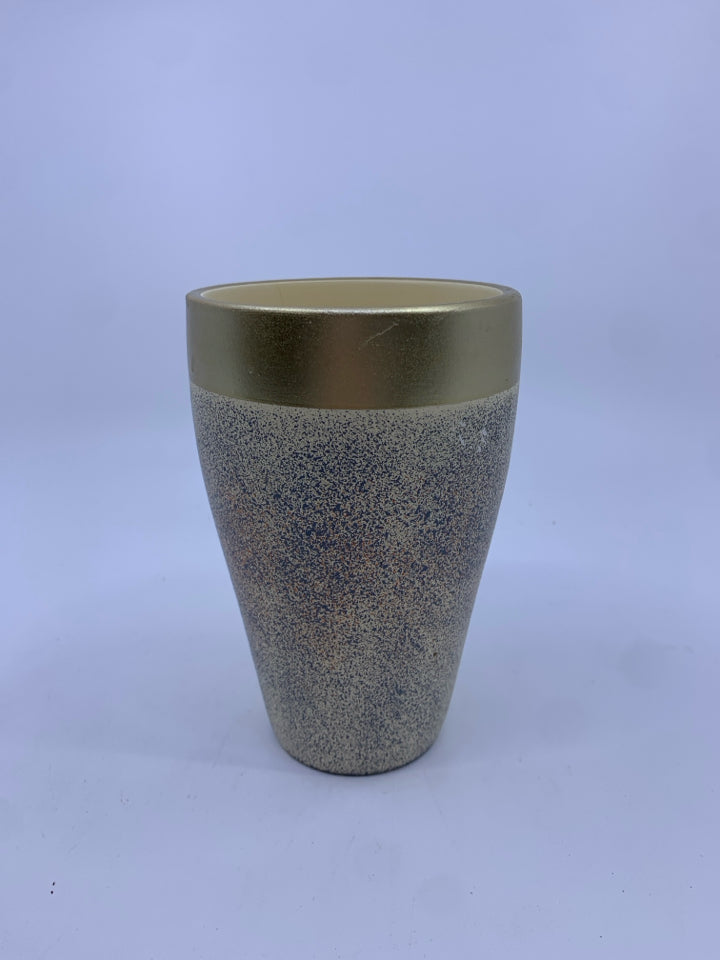 GOLD SPECKLED VASE.