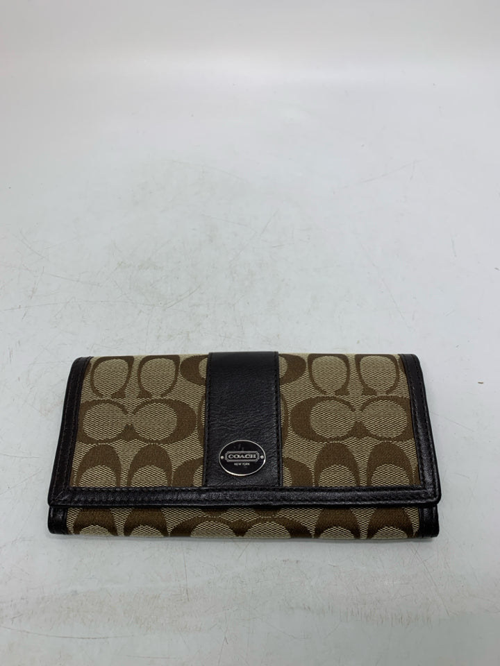 Coach Legacy Signature Long Wallet