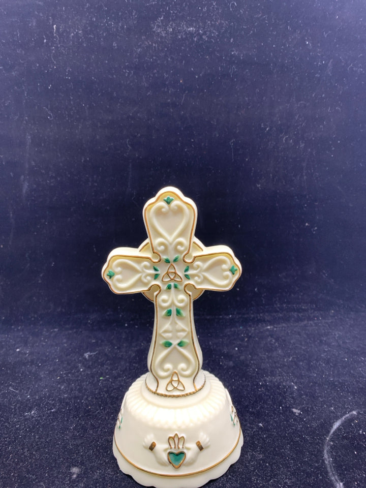 CERAMIC CELTIC CROSS MUSIC BOX/ THE LORDS PRAYER.