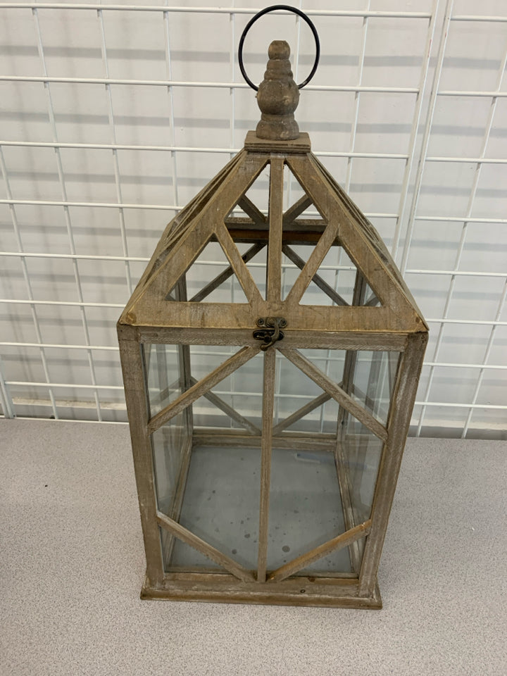 LG RUSTIC BIRDCAGE CANDLE HOLDER.