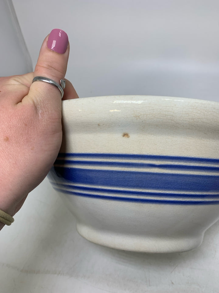 VTG BLUE STRIPED MIXING BOWL.