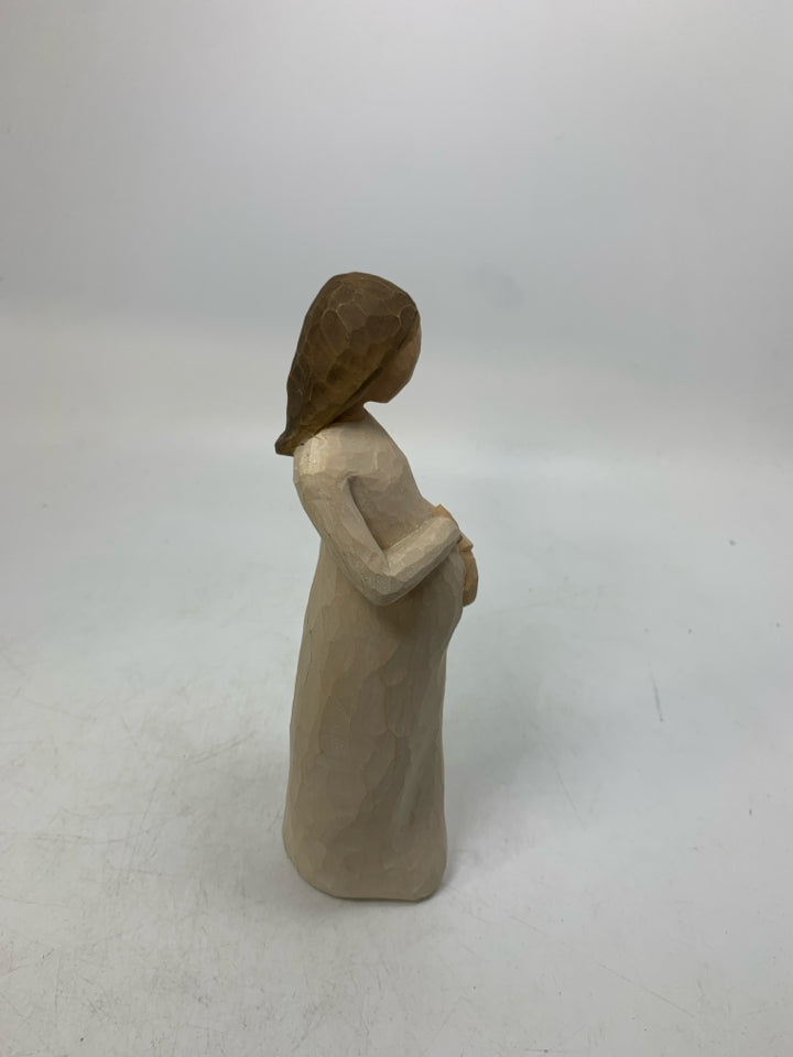 PREGNANT WOMAN "CHERISH".