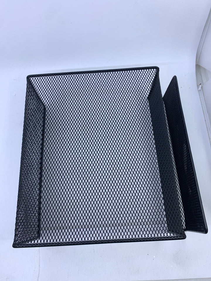 BLACK METAL COMPUTER STAND W SIDE POCKET.