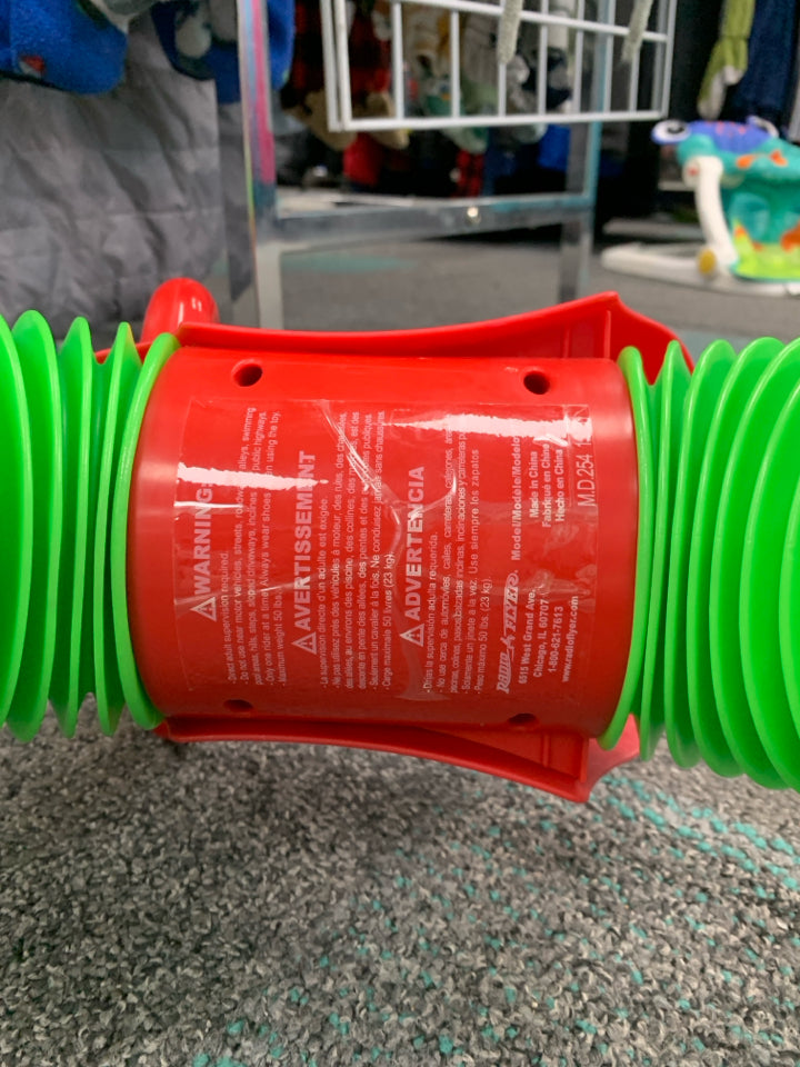 Radio Flyer The Inchworm Classic Bounce and Go