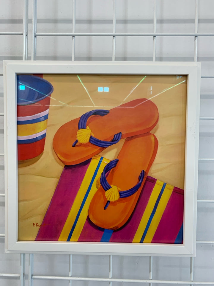 FLIP FLOP PRINT IN WHITE FRAME.