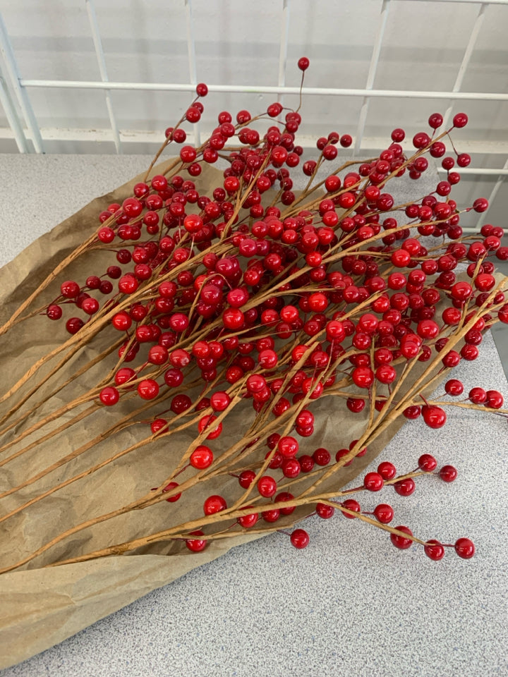 GLOSSY RED BERRY BOUQUET.